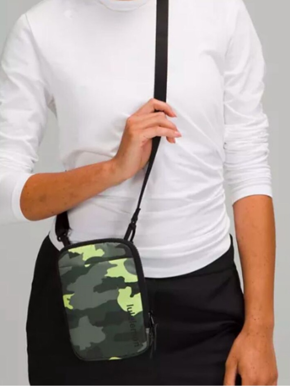 lululemon athletica Easy Access Crossbody - Green Camo with Black